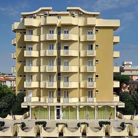 Oceanic Hotel 3*
