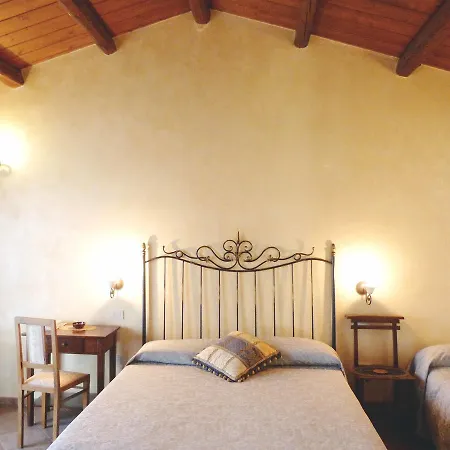 Farm stay Pian Del Pigro