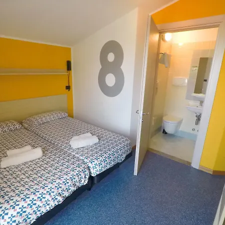 Morfeo - Young People (adults Only) Hotel