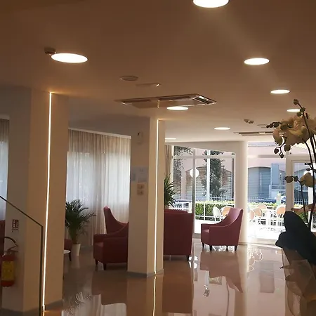 Grifone Hotel 3*
