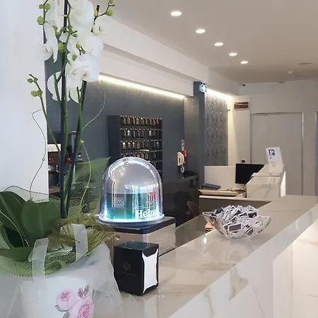 Grifone Hotel 3*