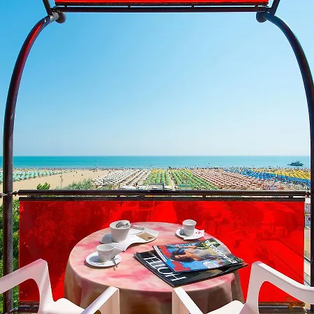 Ariane - Beachfront, Breakfast Xxl & Sea View 3* ريميني