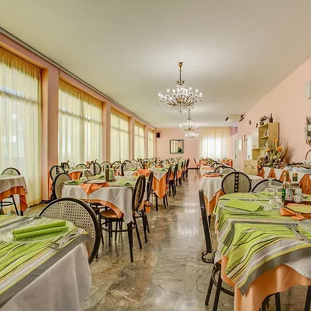 Diamante 5 Minuti Dalla Fiera Di Hotel 3*