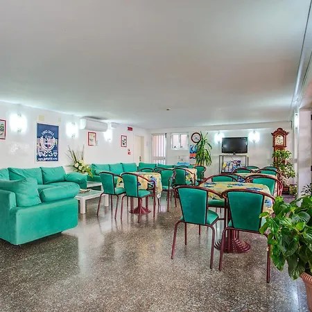 Hotel Diamante 5 Minuti Dalla Fiera Di 3*