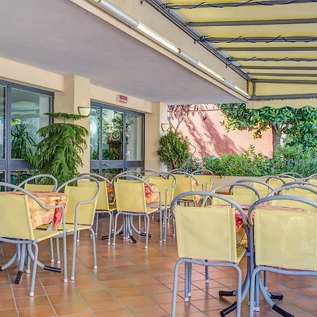 Hotel Diamante 5 Minuti Dalla Fiera Di