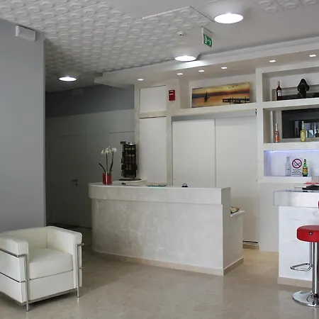 Gin Hotel Rimini