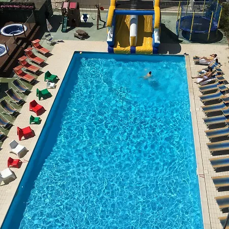 Отель Jumbo 3*
