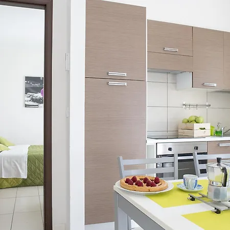 Green Aparthotel 2*