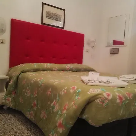 Sombrero Hotel 3*