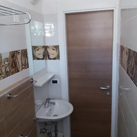 Haarlem Отель Римини