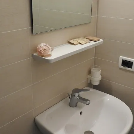 Отель Haarlem 2*