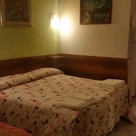 Pecci Hotel 3*