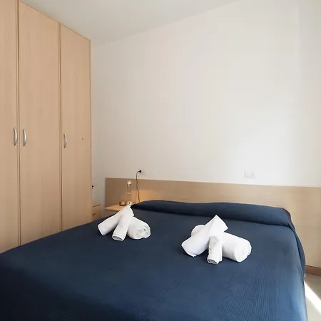 Aparthotel Uno Studio&suites 2*