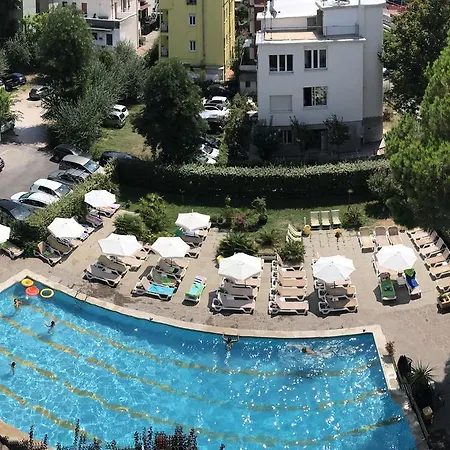 Hotell Lotus & 3*