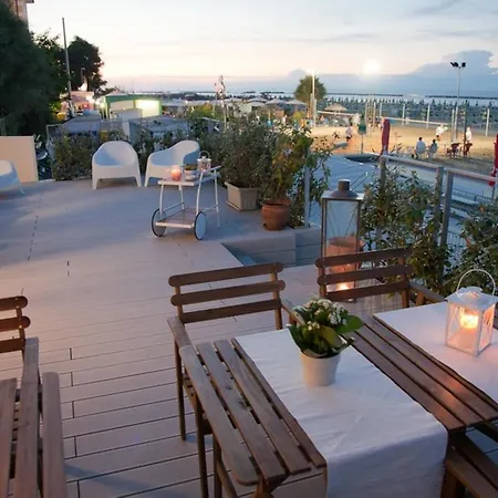 Madalu Hotel Viserba Di Rimini