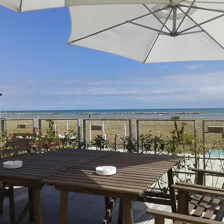 Hotel Madalu 3*