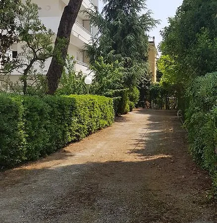Апартаменты Family Appartments Orchidea Blu *