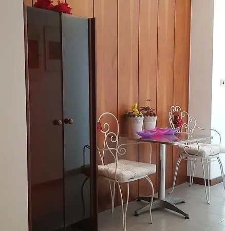 Family Appartments Orchidea Blu Римини