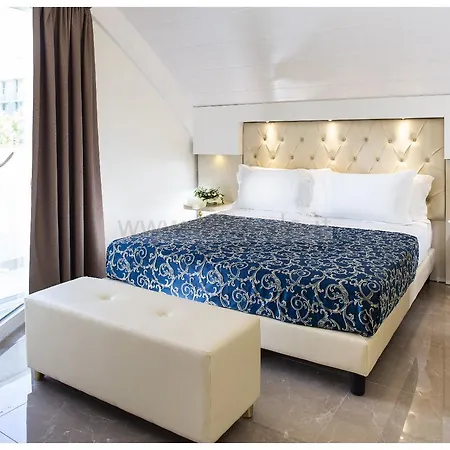 Hotel Ambassador