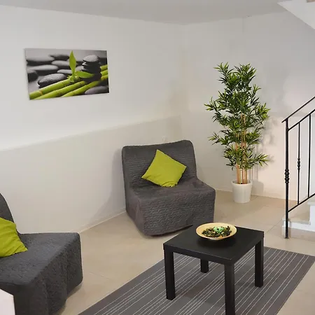 Green Aparthotel 2*