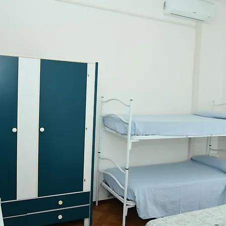 Leonarda Hotel