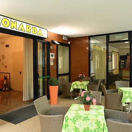 Leonarda Hotel Rimini