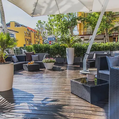 Aparthotel Millennium 3*