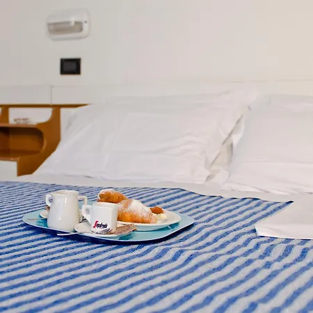 Montecarlo 3* Римини