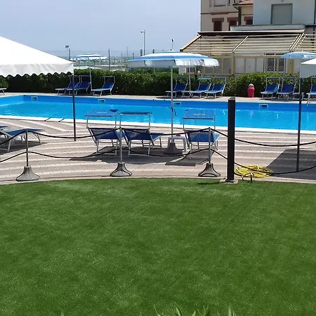 Atlantic Hotel 3*