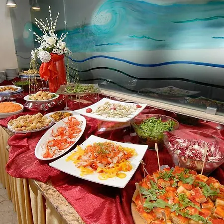 Hotel Colombo 3*