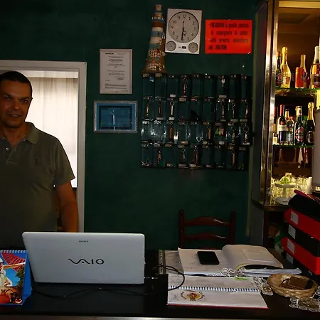 Emanuela Hotel