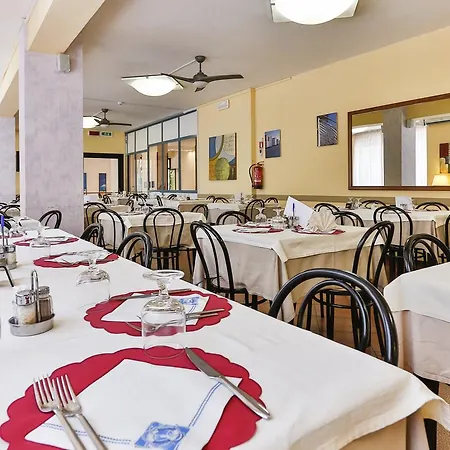 Hotel Avana Mare 3*