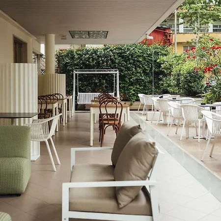Montecarlo 3* Римини