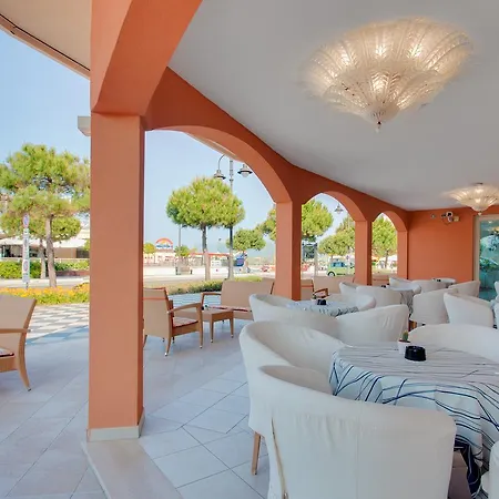 De La Hotel Cesenatico