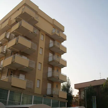 Harmony Hotel 3*