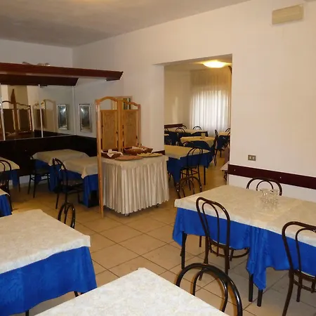 Abamar Hotel 3*