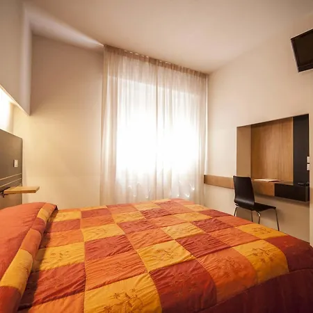 Hotel Lalla 3*