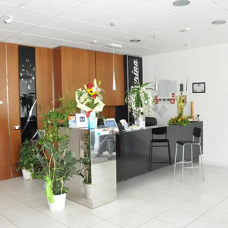Acqua Marina Aparthotel 3*