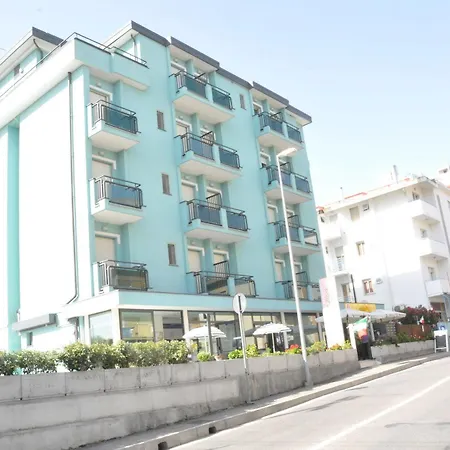 Acqua Marina Aparthotel 3*