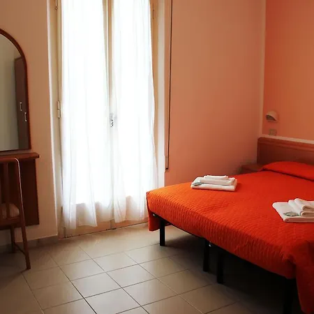 Hotel Leda 2*