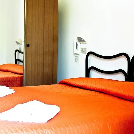 Hotel Leda 2*