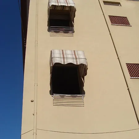 Arlotti Hotel *