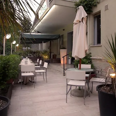 Hotel Oxford 3*