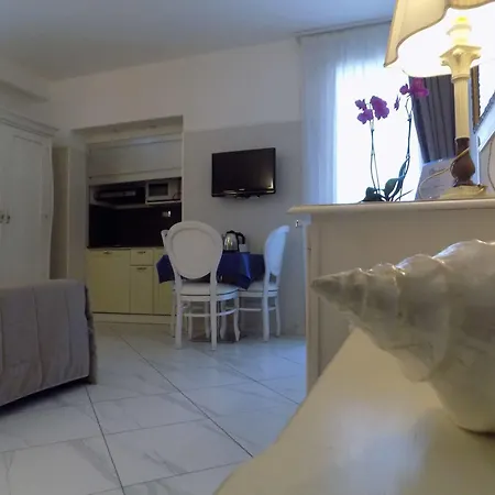 Del Mare Отель 3*