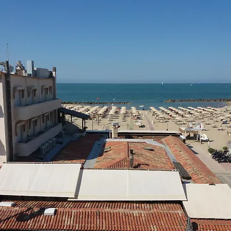 Felicity Hotel 5*