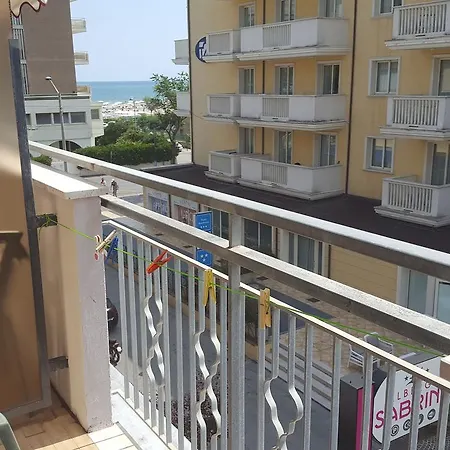 Sabrina Hotel 2*