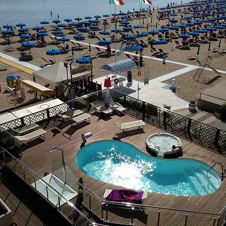 Hotel Baia 3*