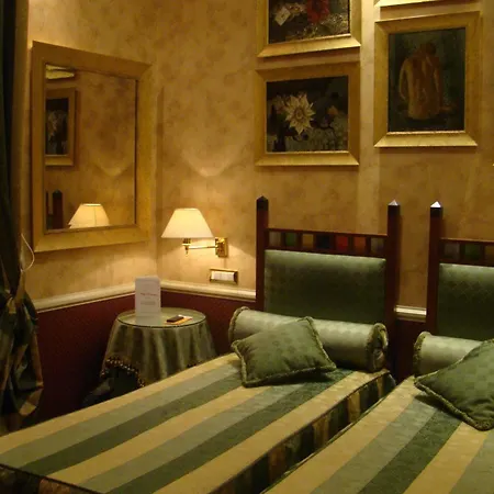 Britannia Marina Centro Hotel 3*