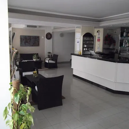 Senyor Hotel