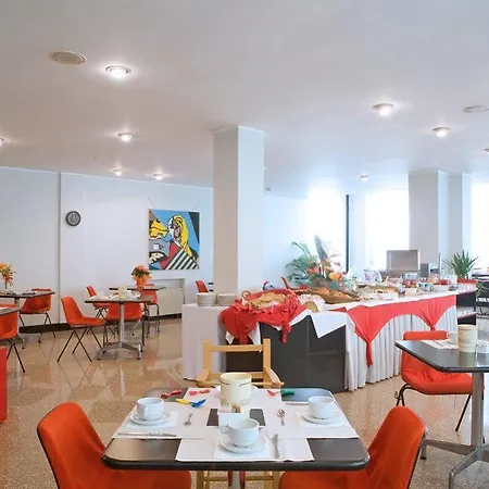 Junior Hotel 3*